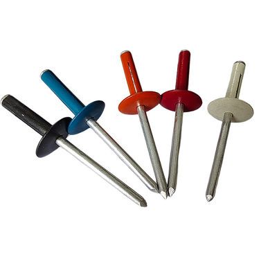 Betrouwbare fabrikant van duurzame waterdichte klinkers met A2-70/A4-80-klasse en DIN-norm