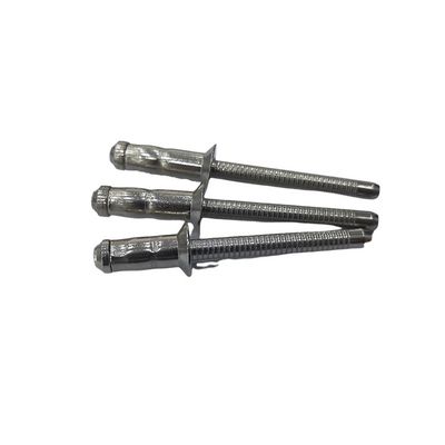 Structurele klinkers van roestvrij staal blinde klinkerskoepelkop platte kop met ongecoate afwerking