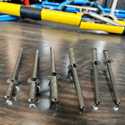 Vlekvrye staal enkelvoudige trommel rivetten 2,4 mm 3,2 mm 4 mm 4,8 mm 6 mm Custom open type diameter